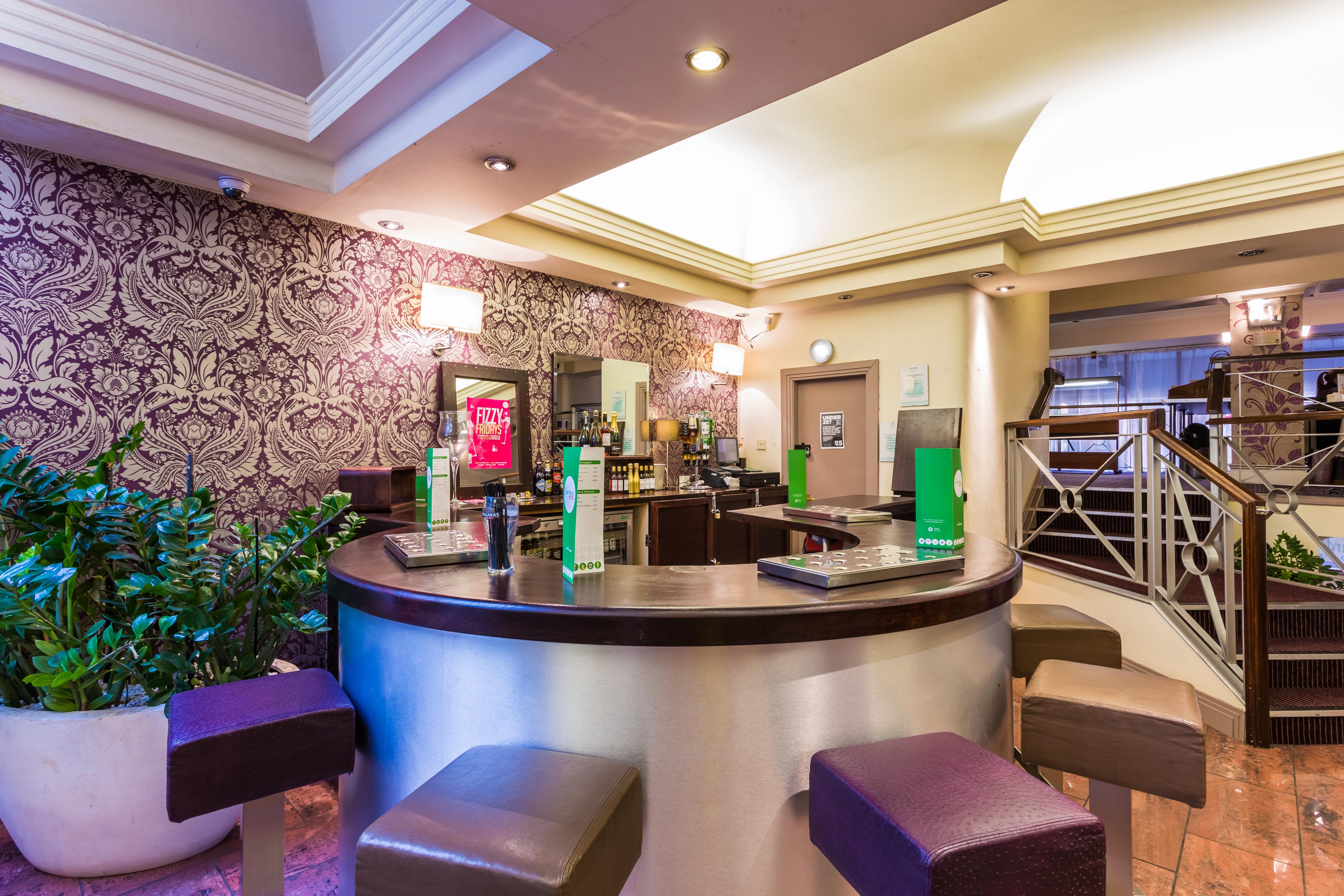 The Gardens Hotel Manchester Exterior photo